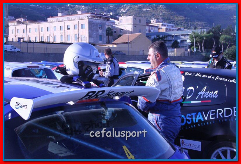 121111 rally 075_tn.jpg